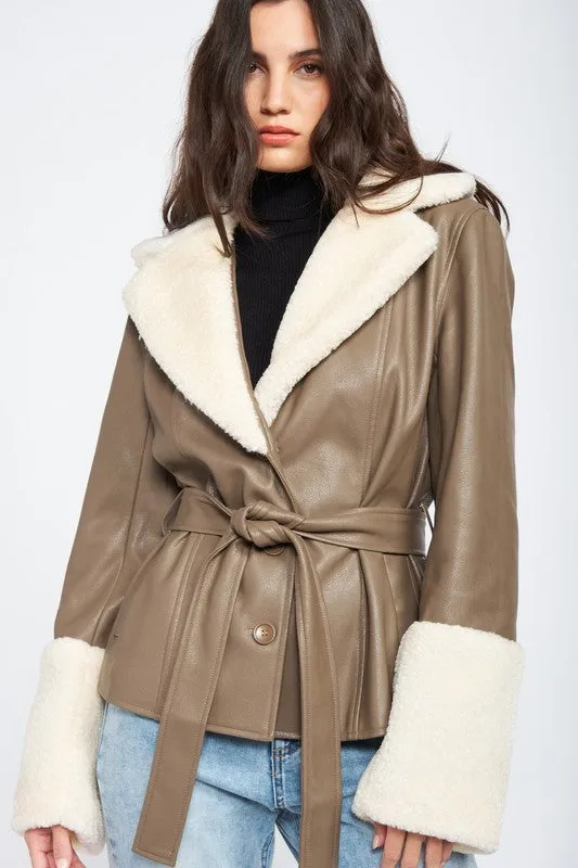 BELTED FAUX SHEARING TRIMMED JACKET